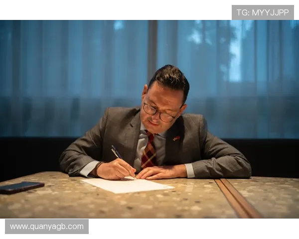 对话攀岩高手周强探索他的攀岩生涯与心路历程